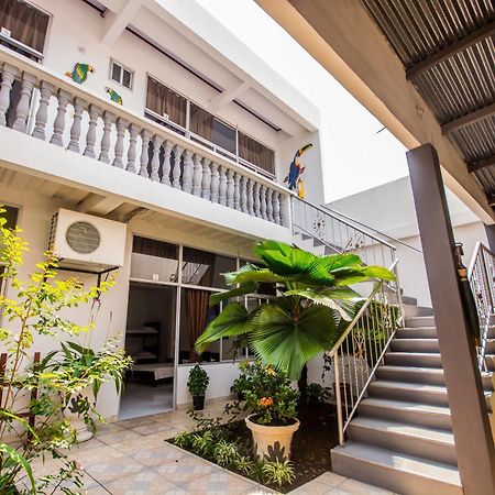 Casa Hotel Maune Leticia Exterior foto